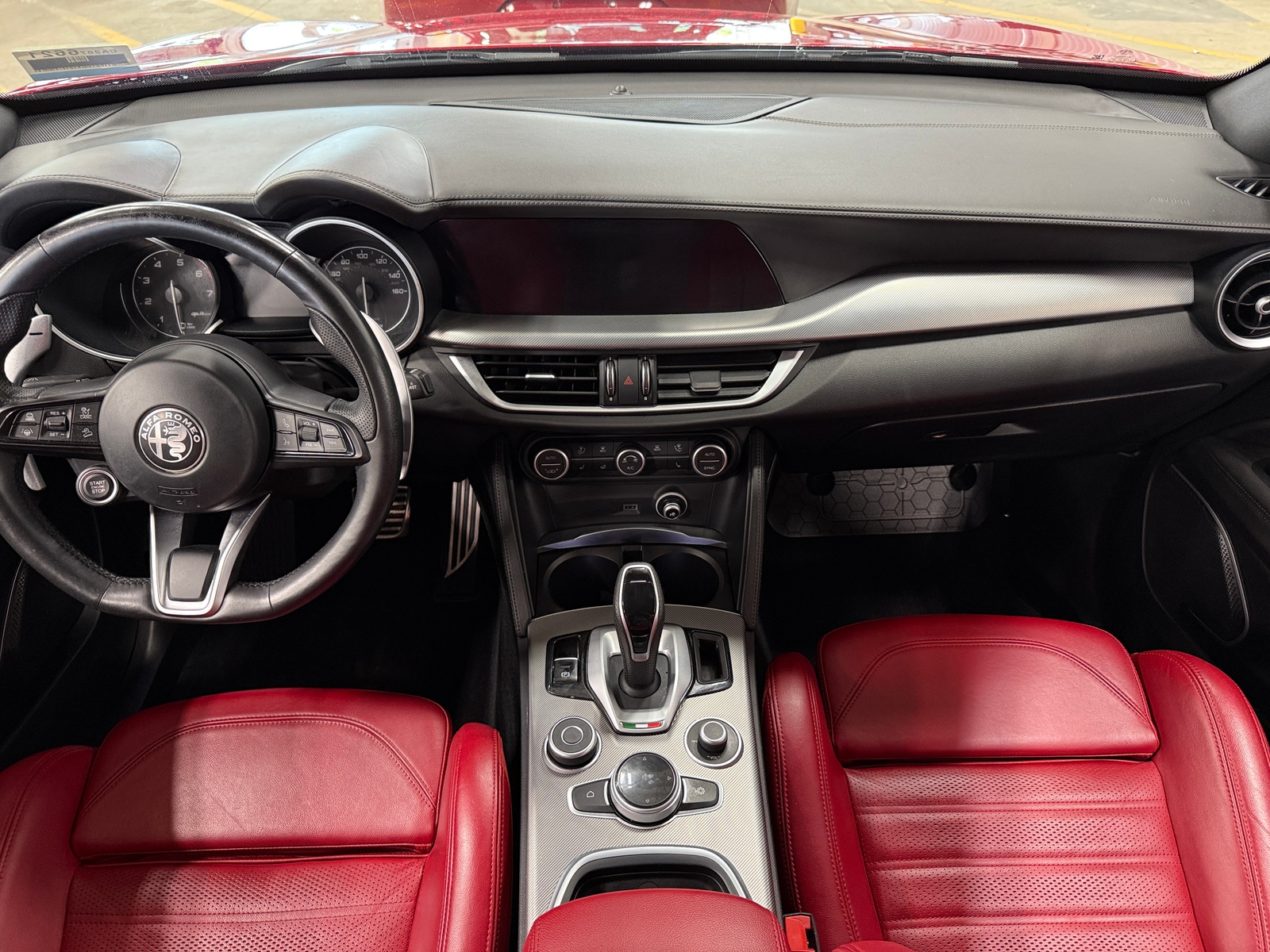 Thumbnail: 2022 Alfa Romeo Stelvio - 2