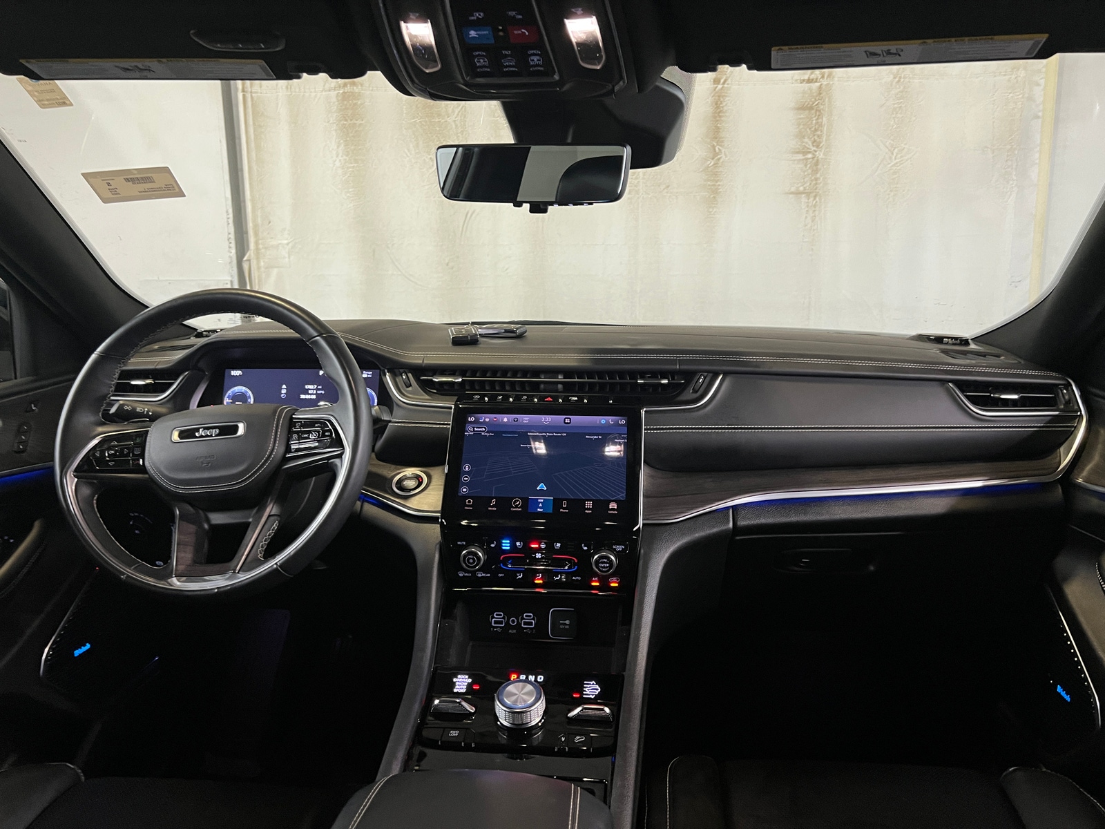 Thumbnail: 2022 Jeep Grand Cherokee L - 2