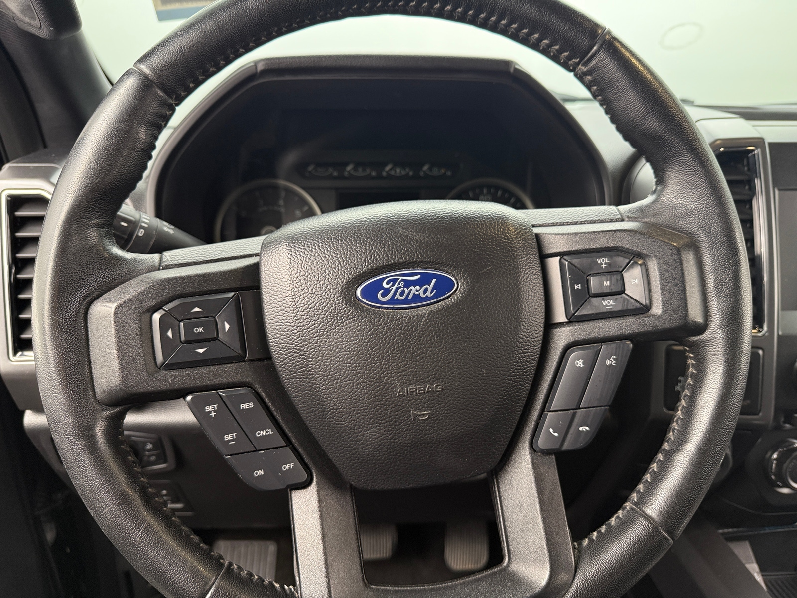 Thumbnail: 2018 Ford Econoline - 5