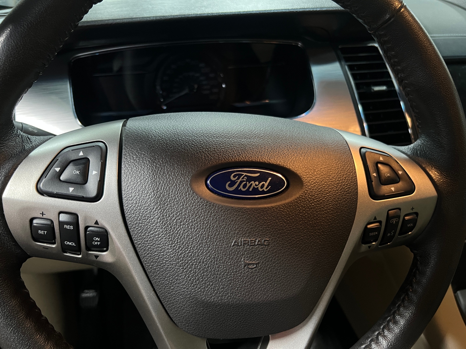 Thumbnail: 2018 Ford Taurus - 4