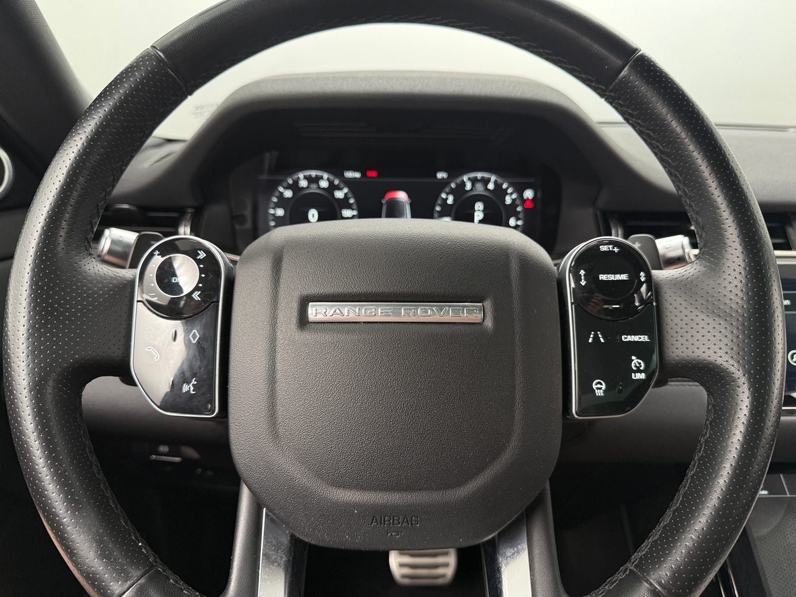 Thumbnail: 2020 Land Rover Range Rover Evoque - 4