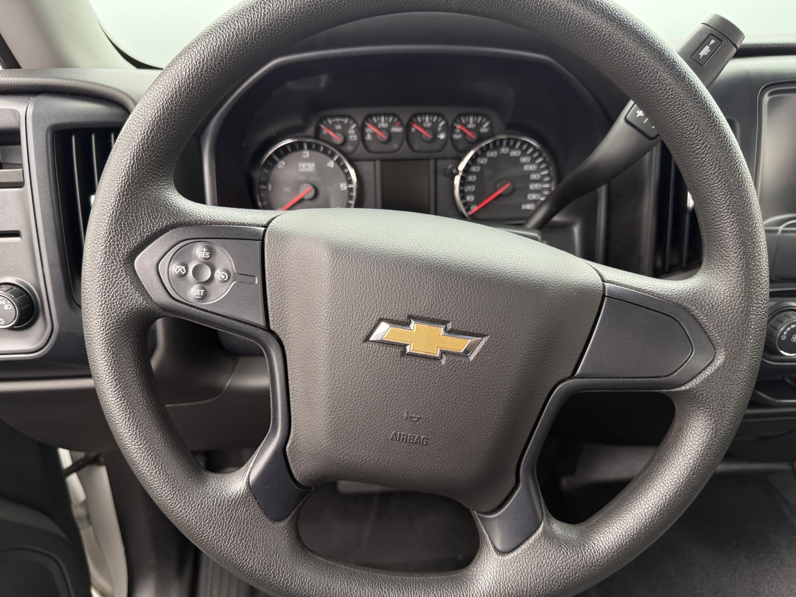Thumbnail: 2016 Chevrolet Silverado 1500 - 5