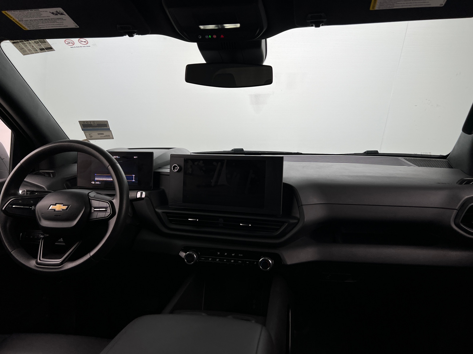 Thumbnail: 2024 Chevrolet Silverado EV - 2