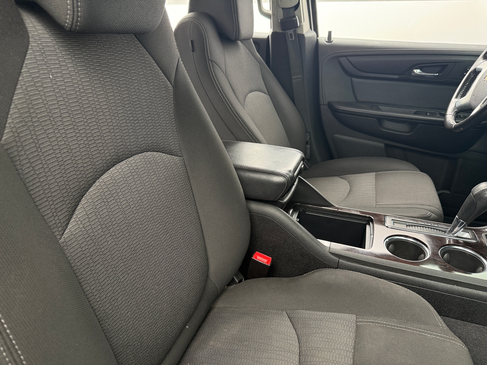 Thumbnail: 2017 Chevrolet Traverse - 2