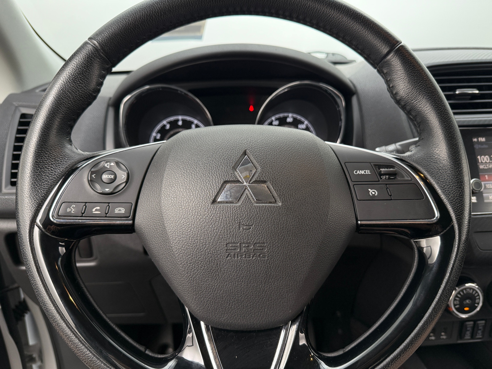 Thumbnail: 2018 Mitsubishi Outlander Sport - 5