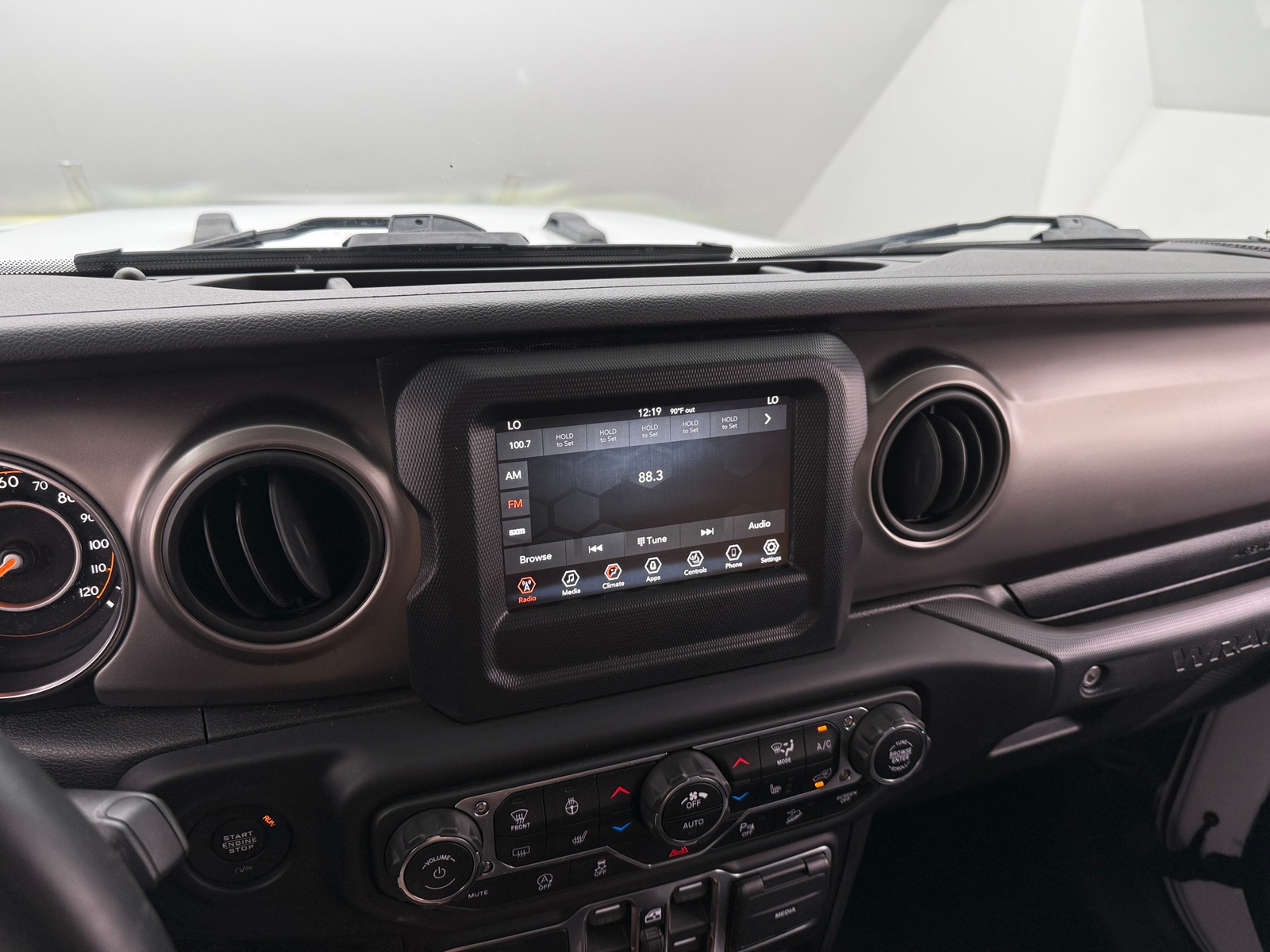 Thumbnail: 2020 Jeep Wrangler - 3