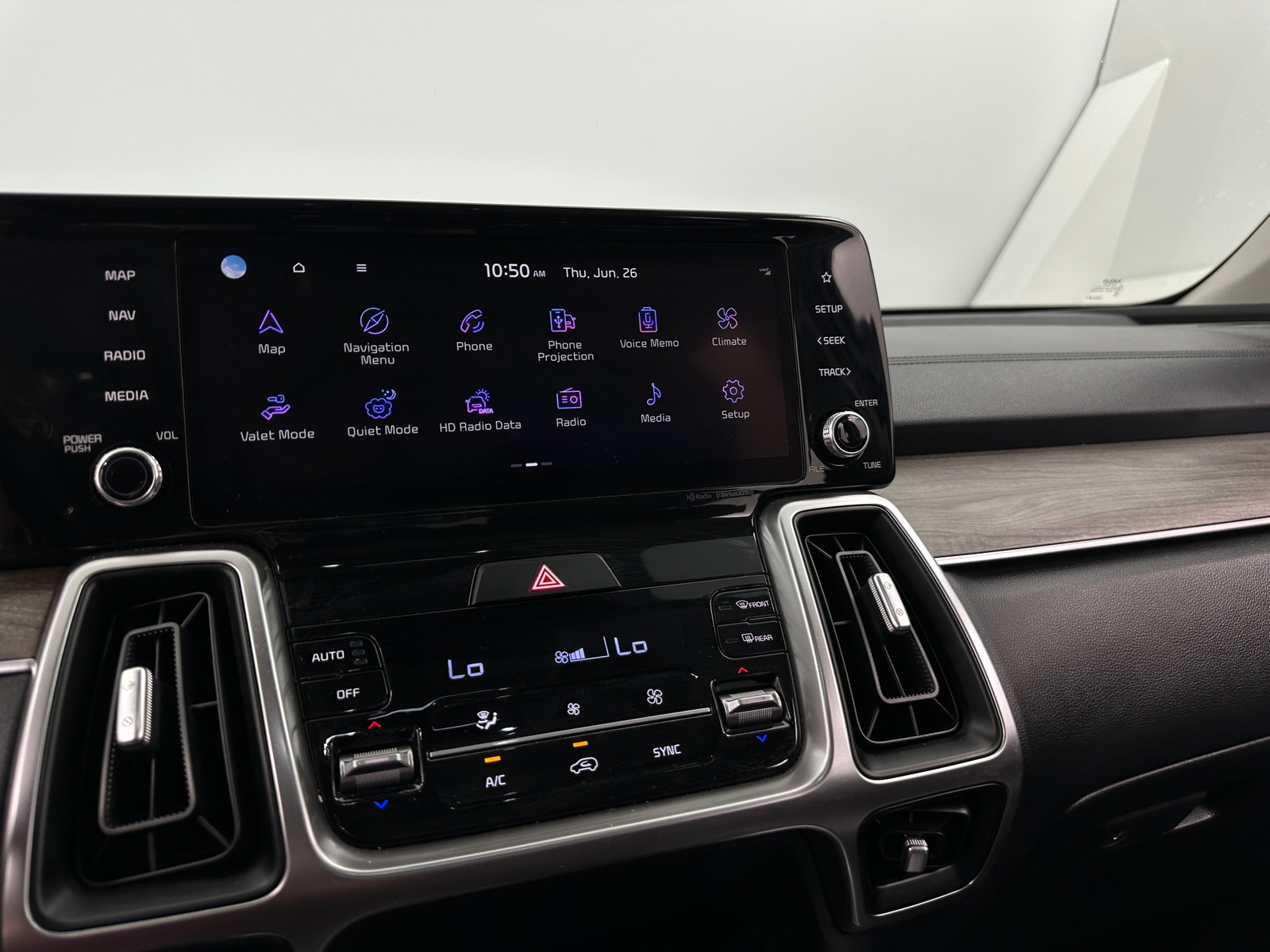 Thumbnail: 2022 Kia Sorento - 3