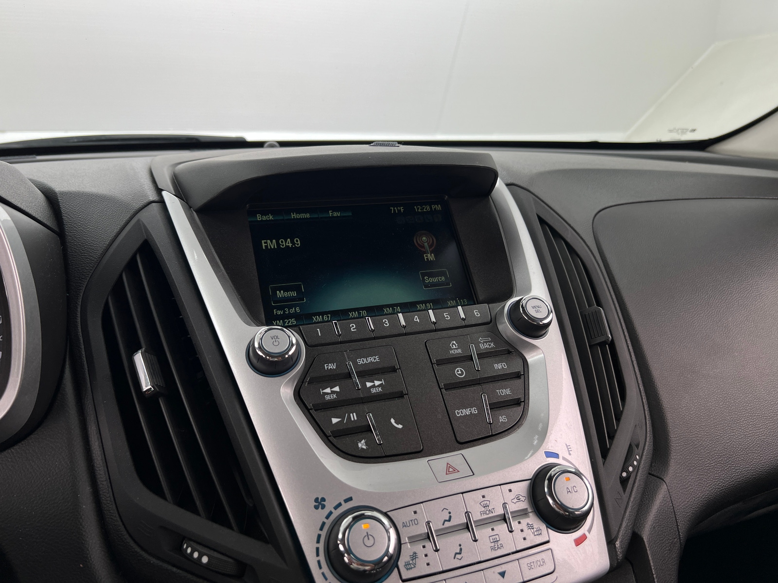 Thumbnail: 2016 Chevrolet Equinox - 4