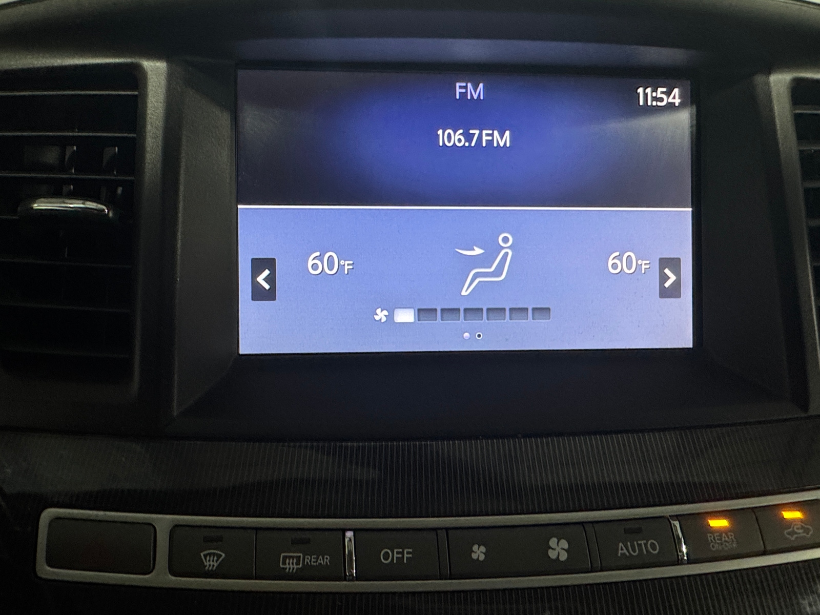 Thumbnail: 2018 INFINITI QX60 - 3