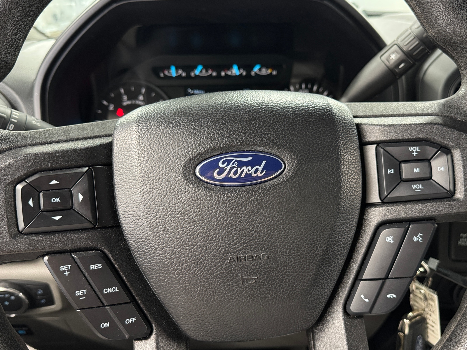 Thumbnail: 2020 Ford Econoline - 5