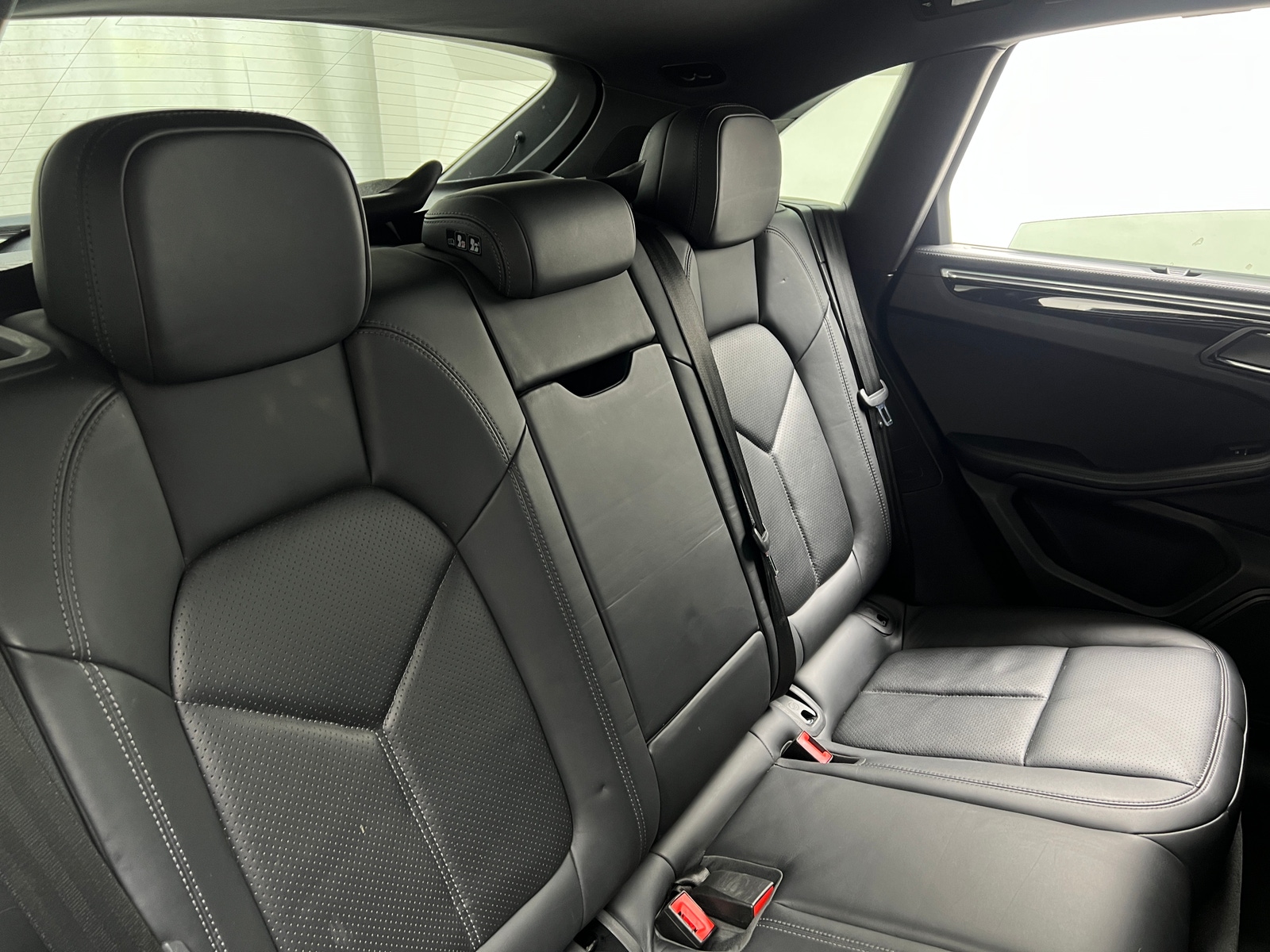 Thumbnail: 2019 Porsche Macan - 5