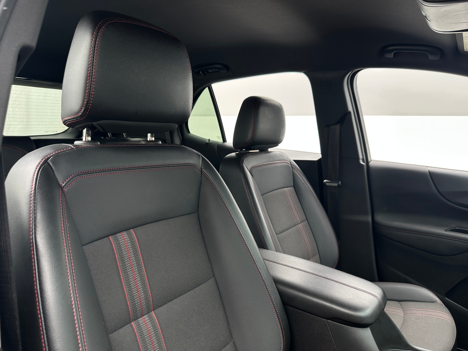 Thumbnail: 2023 Chevrolet Equinox - 2
