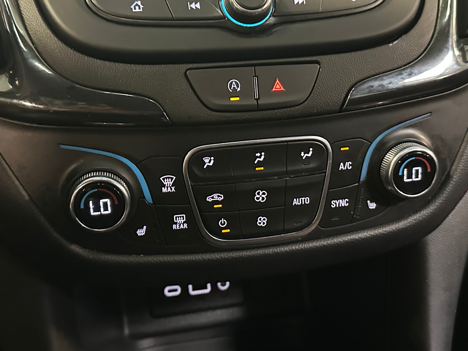 Thumbnail: 2023 Chevrolet Equinox - 4