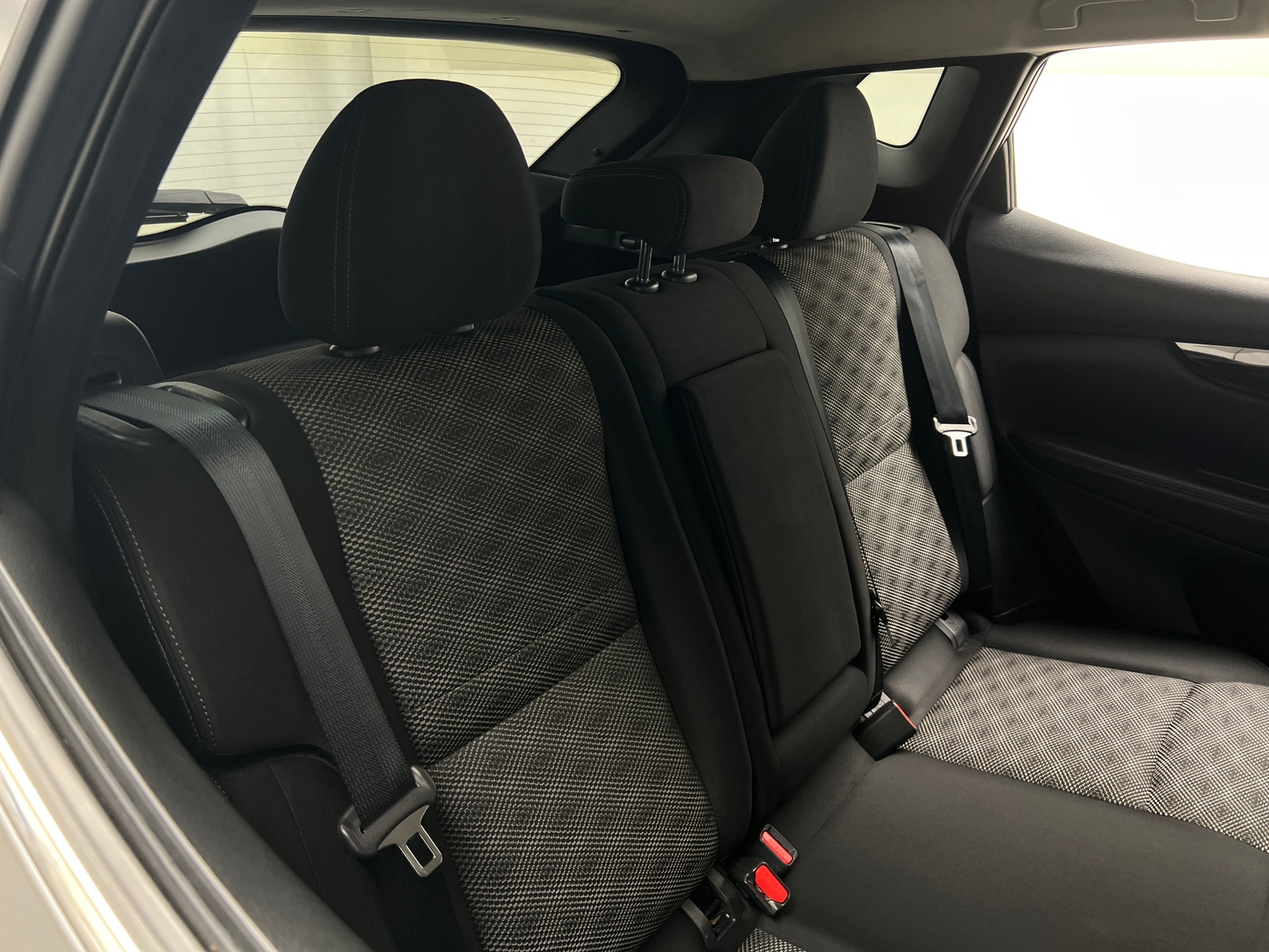 Thumbnail: 2020 Nissan Rogue Sport - 6