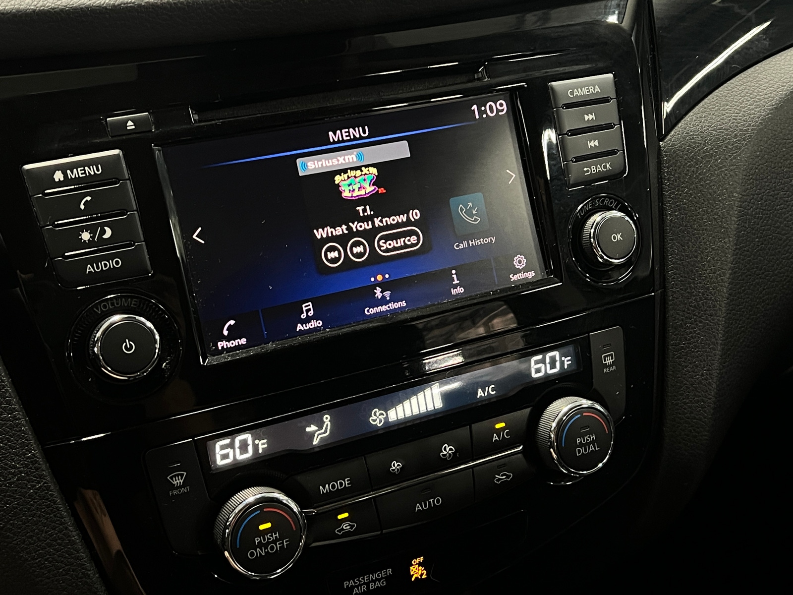 Thumbnail: 2020 Nissan Rogue Sport - 4