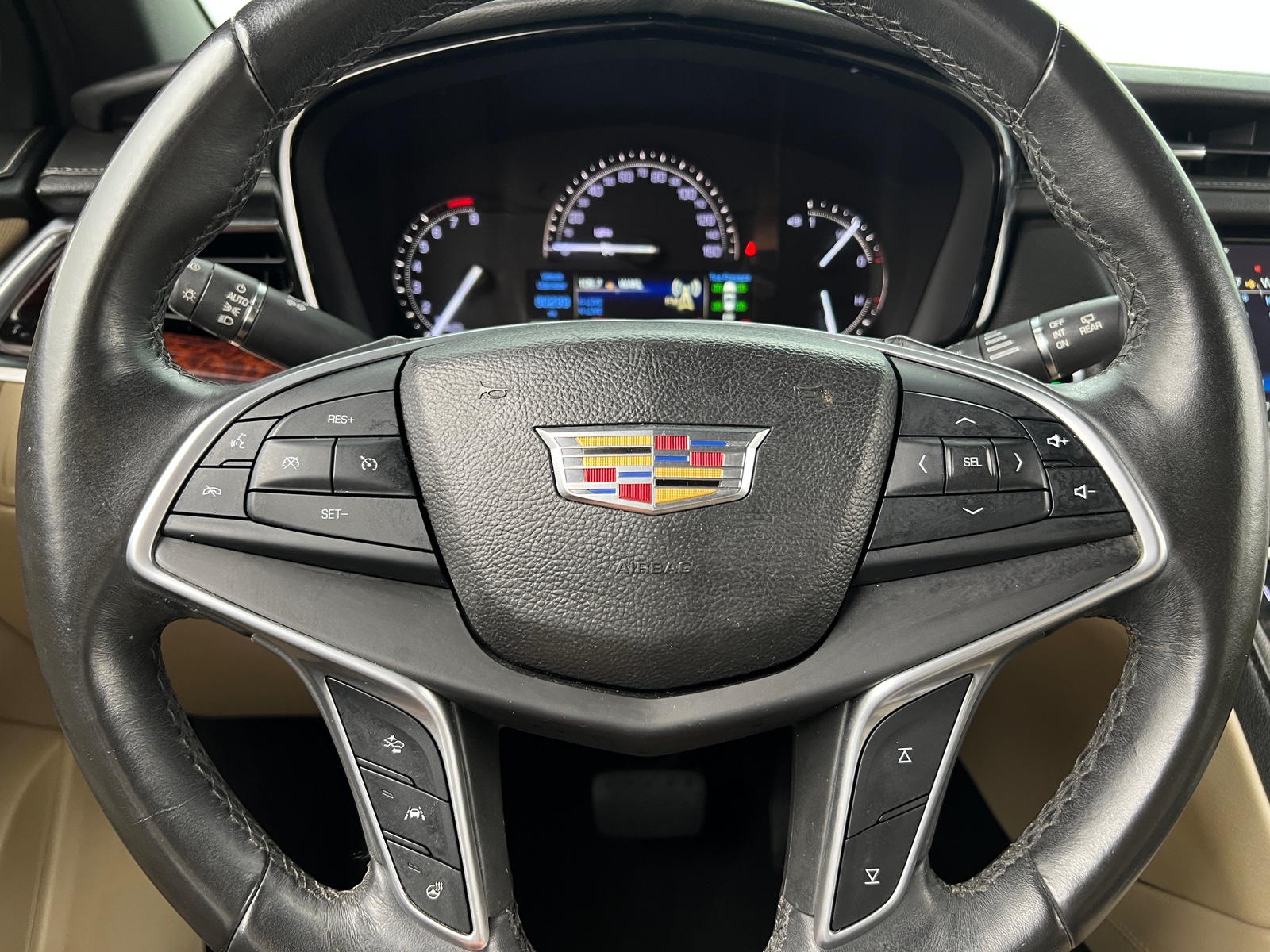 Thumbnail: 2017 Cadillac XT5 - 4