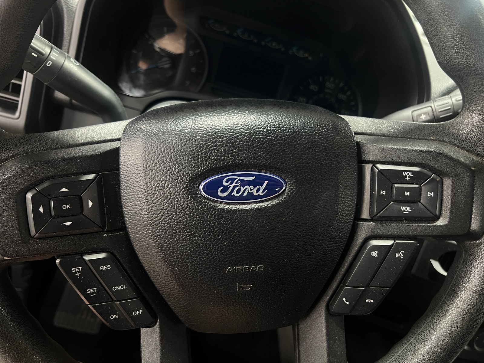 Thumbnail: 2017 Ford Econoline - 5