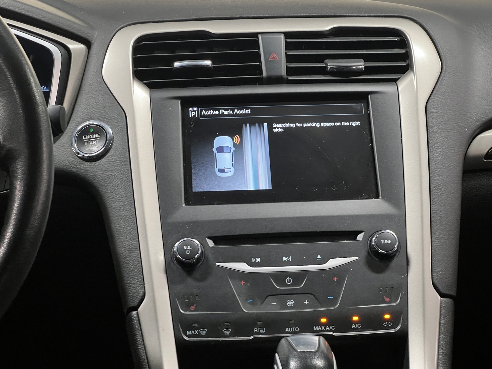 Thumbnail: 2015 Ford Fusion - 4