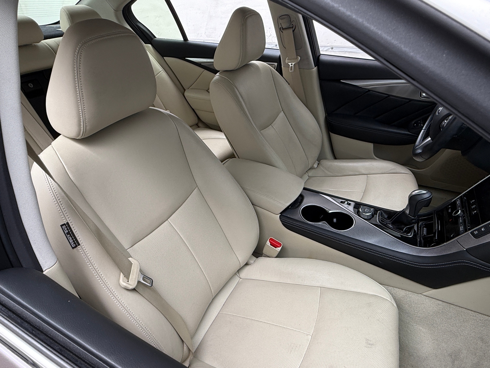 Thumbnail: 2015 INFINITI Q50 - 2