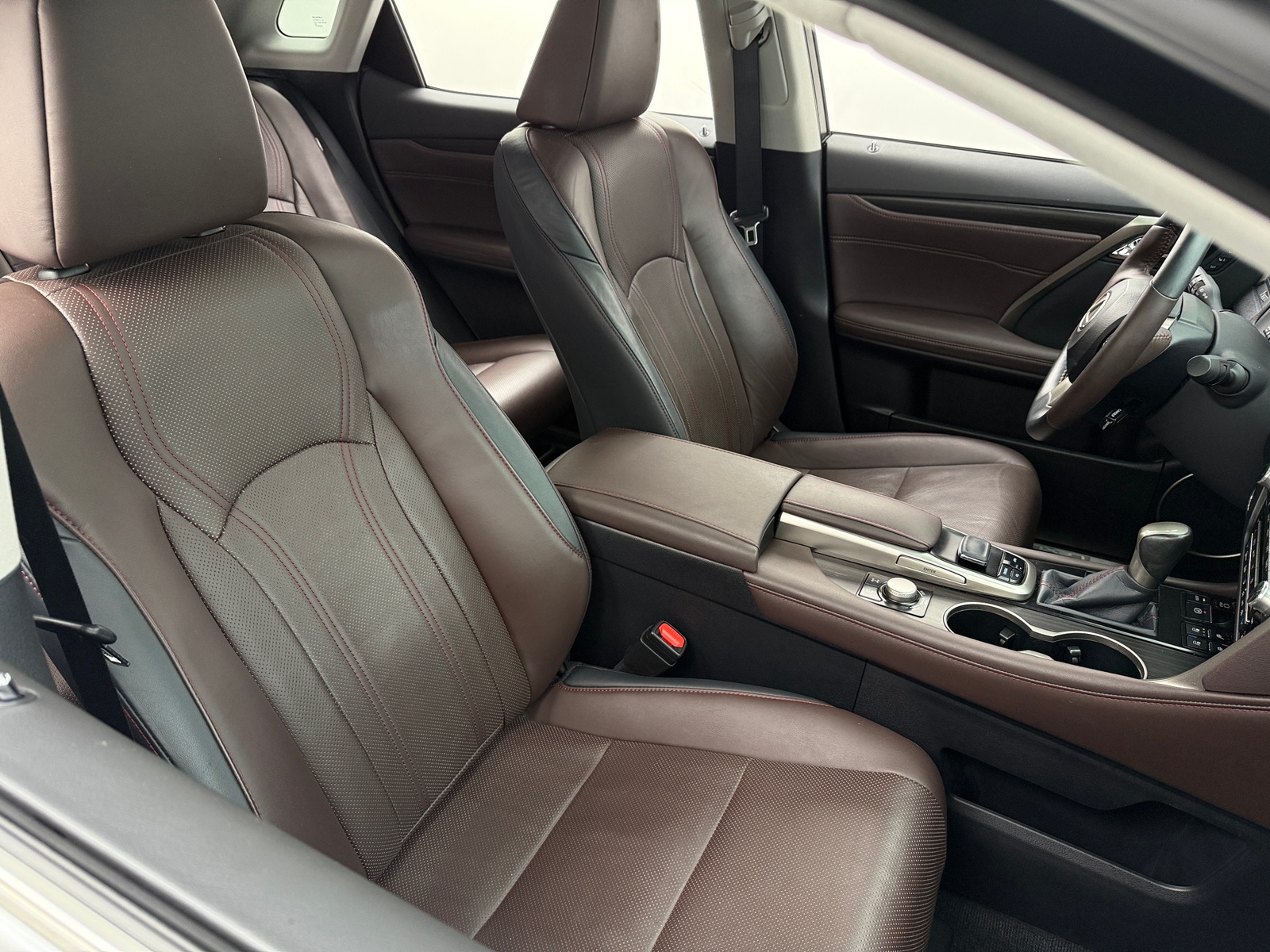 Thumbnail: 2016 Lexus RX - 2