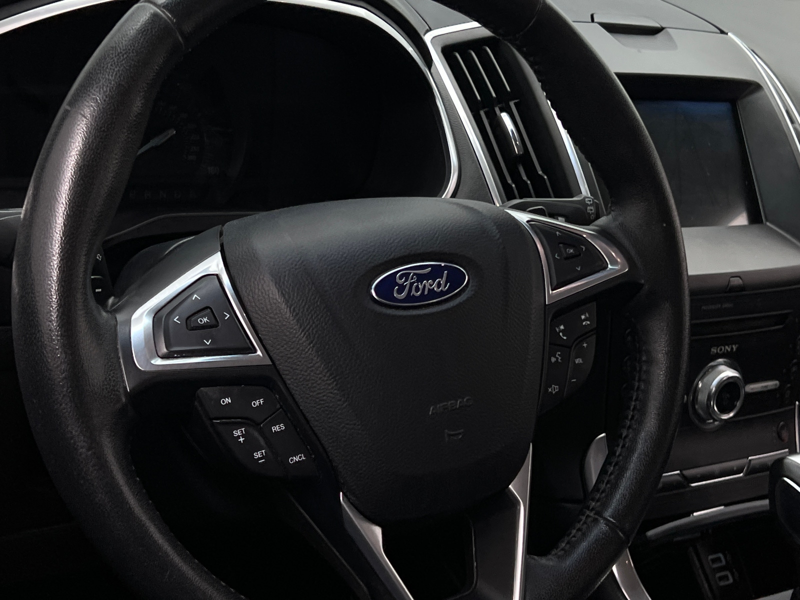 Thumbnail: 2017 Ford Edge - 4