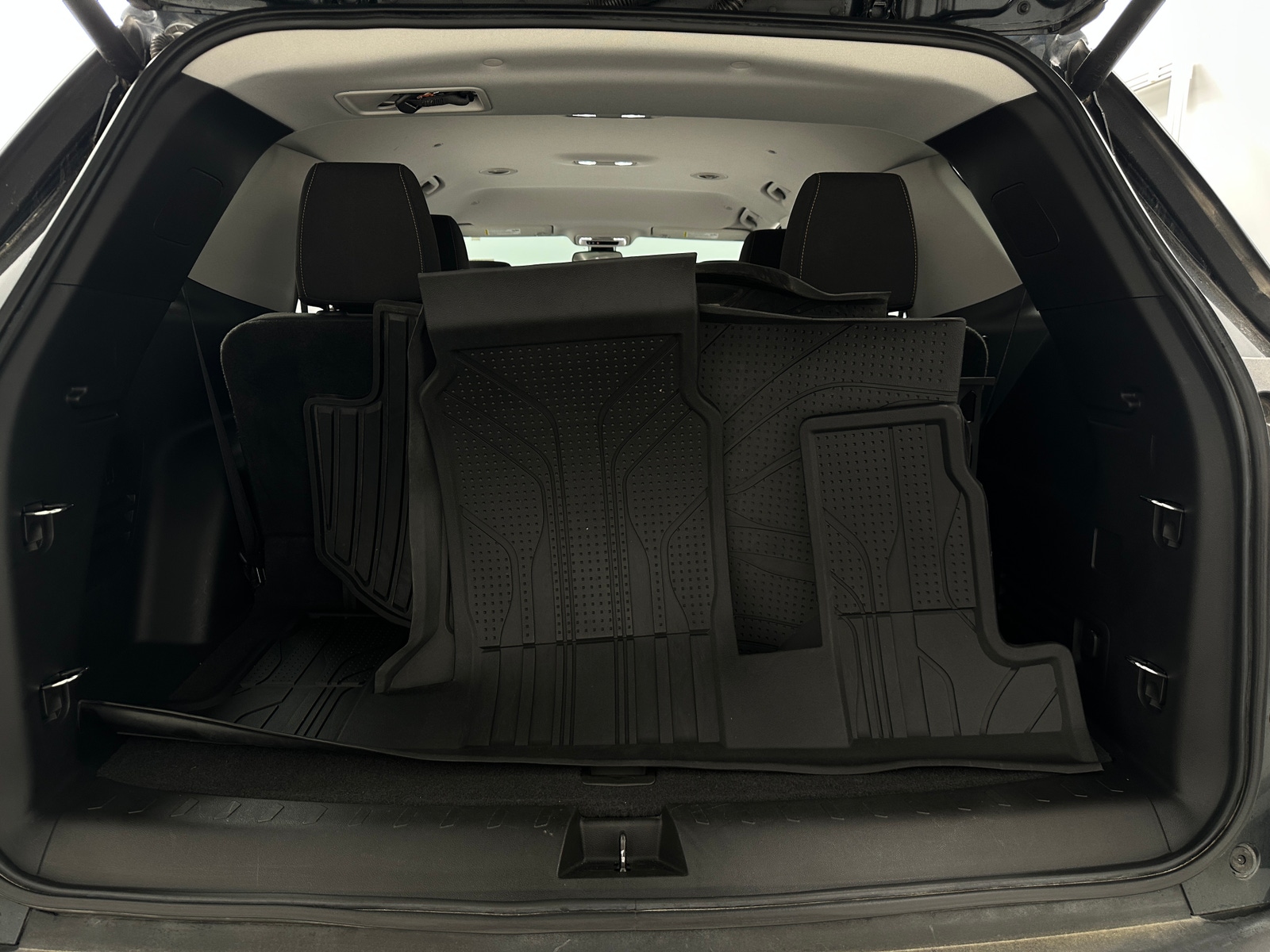 Thumbnail: 2021 Chevrolet Traverse - 7