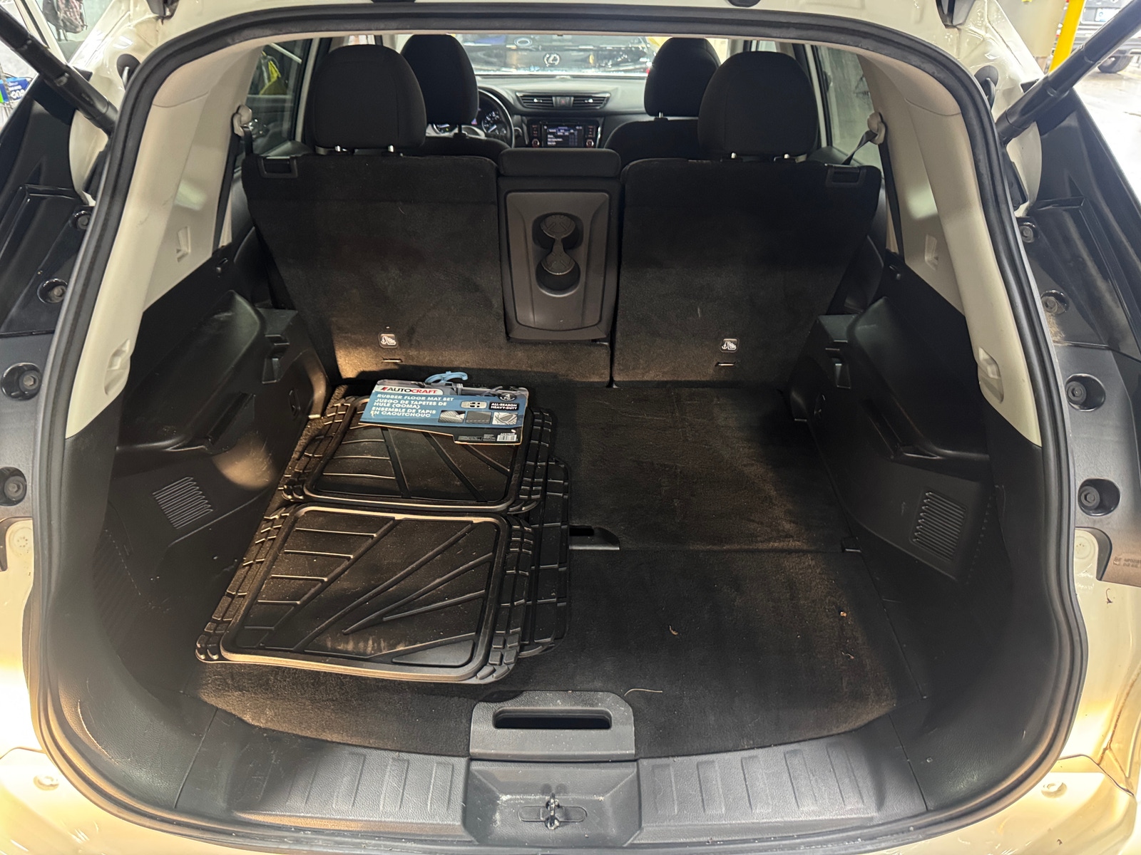 Thumbnail: 2018 Nissan Rogue - 7
