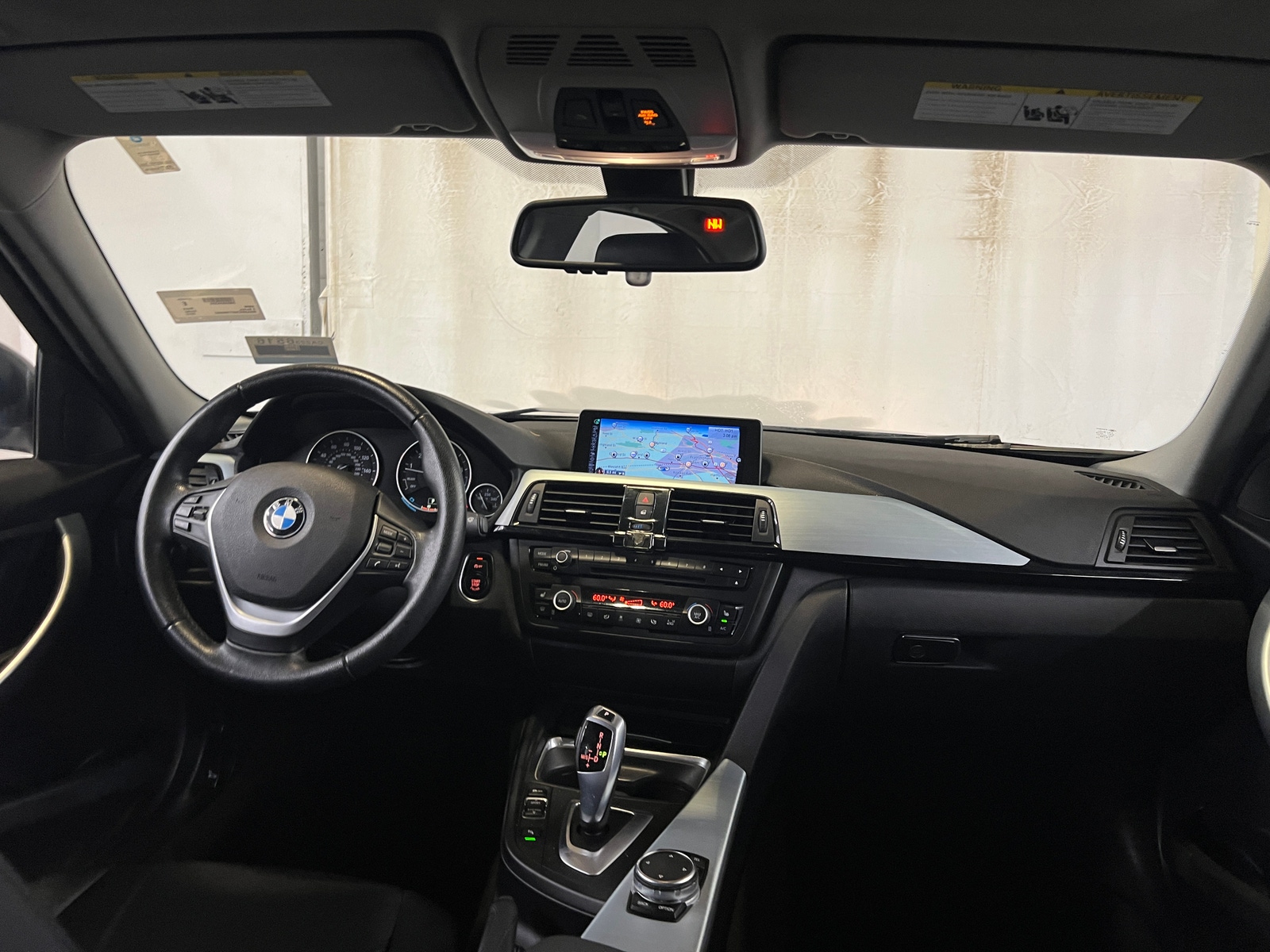 Thumbnail: 2015 BMW 3 Series - 2