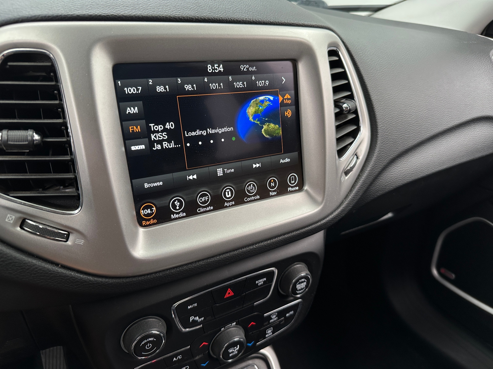 Thumbnail: 2019 Jeep Compass - 3