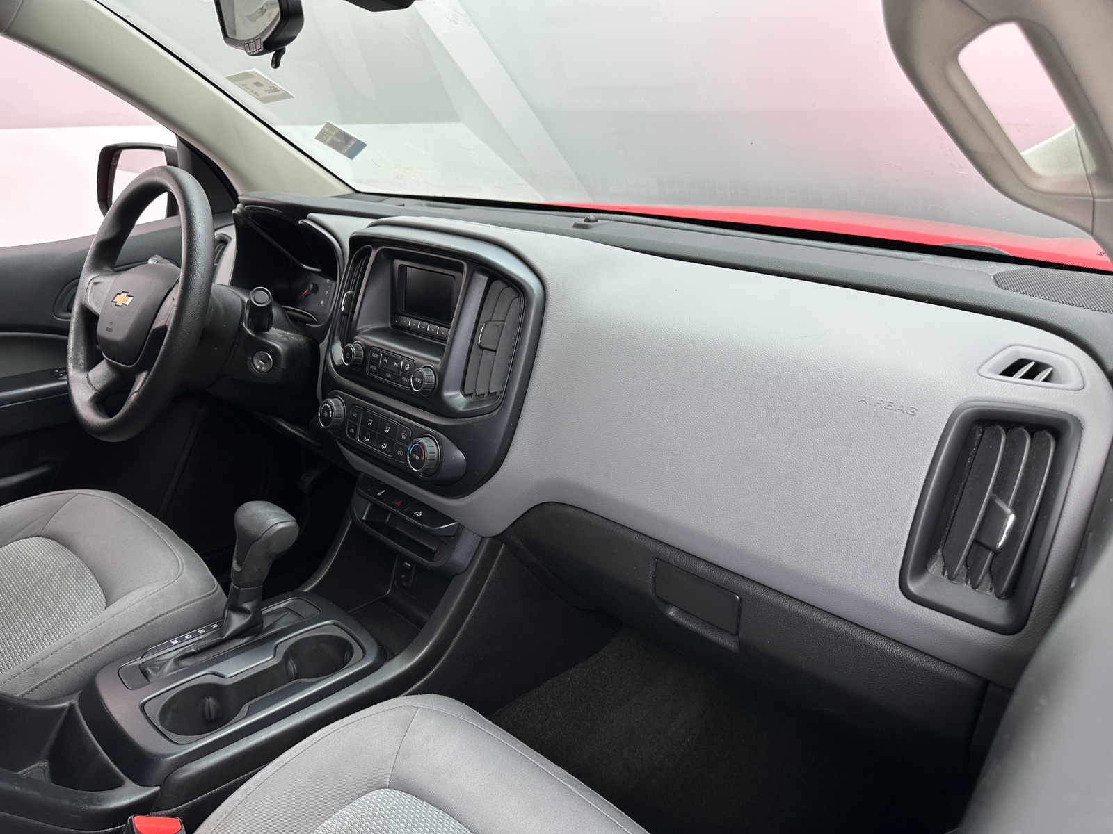 Thumbnail: 2016 Chevrolet Colorado - 3