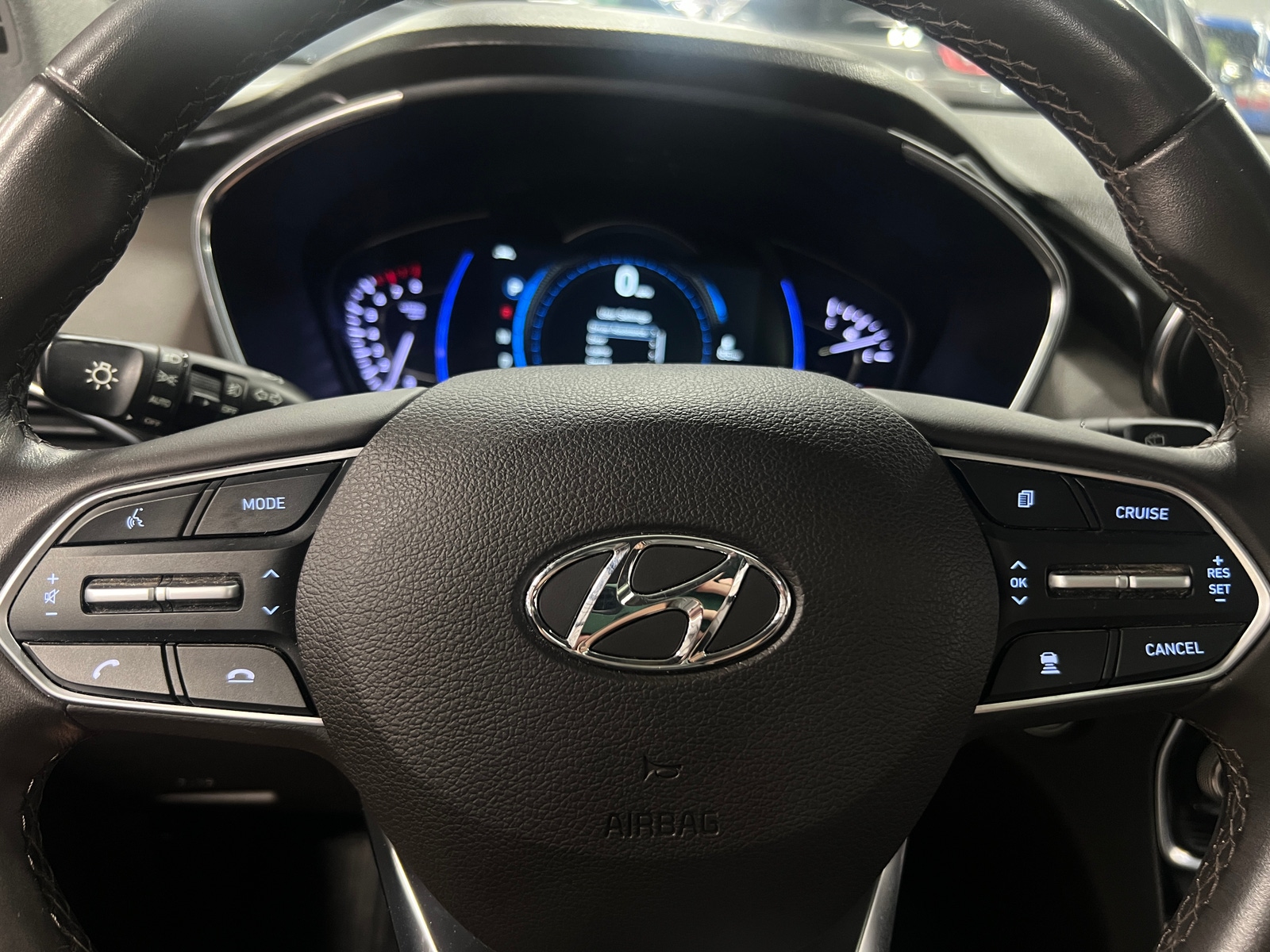 Thumbnail: 2020 Hyundai Santa Fe - 4