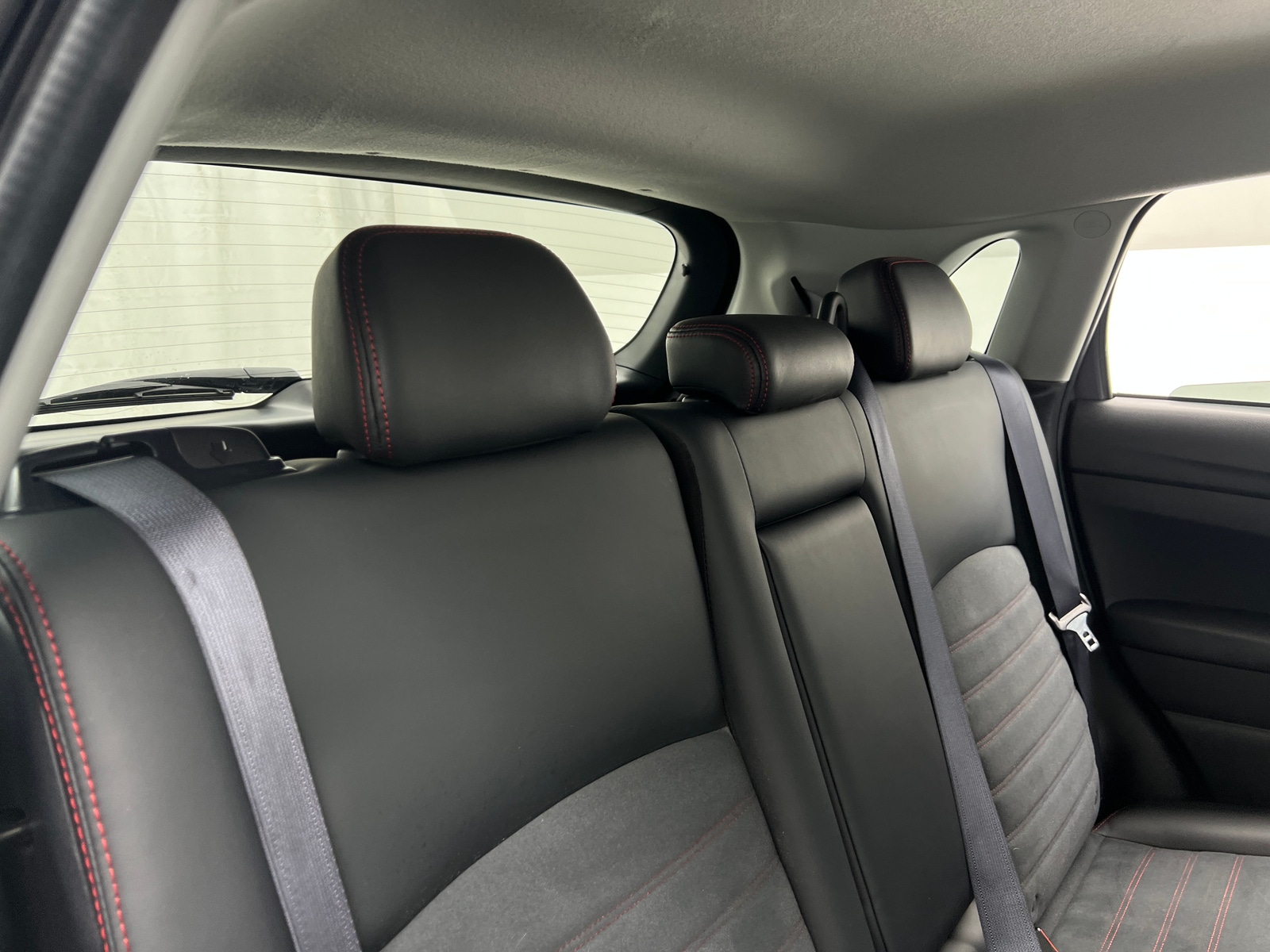 Thumbnail: 2024 Mitsubishi Outlander Sport - 6