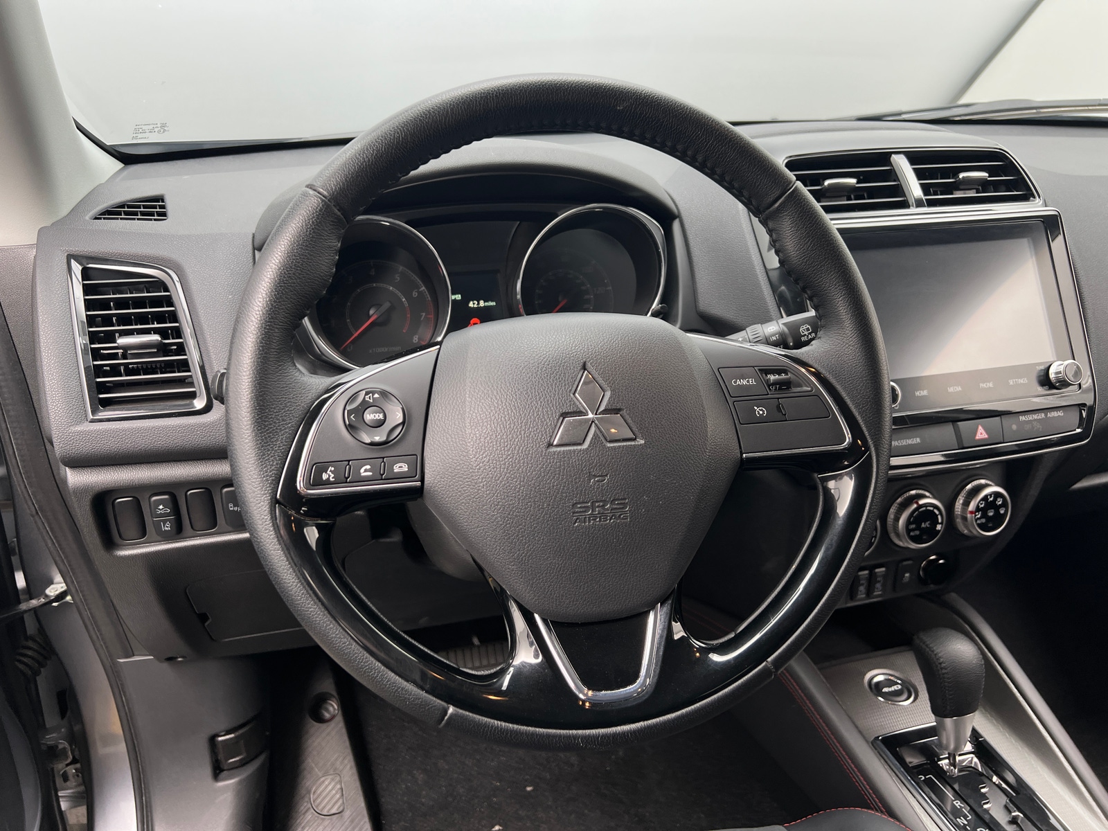 Thumbnail: 2024 Mitsubishi Outlander Sport - 5
