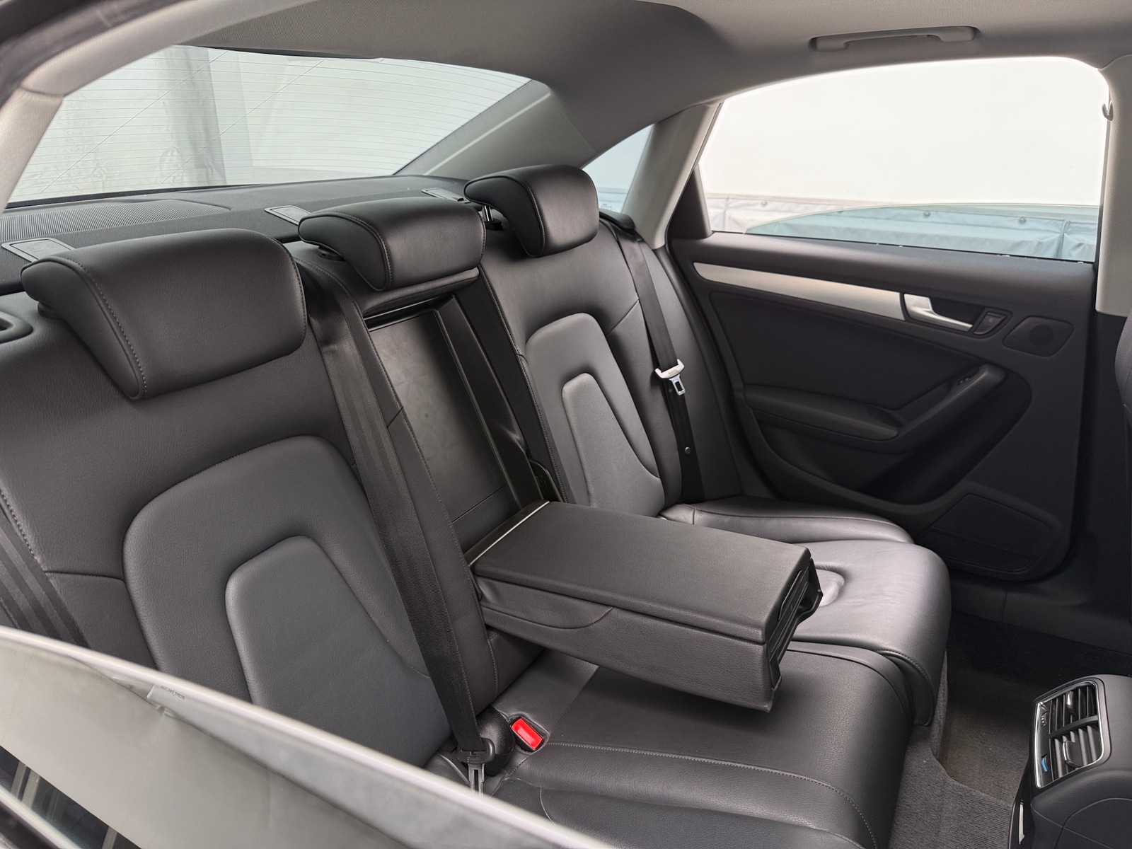 Thumbnail: 2010 Audi A4 - 5