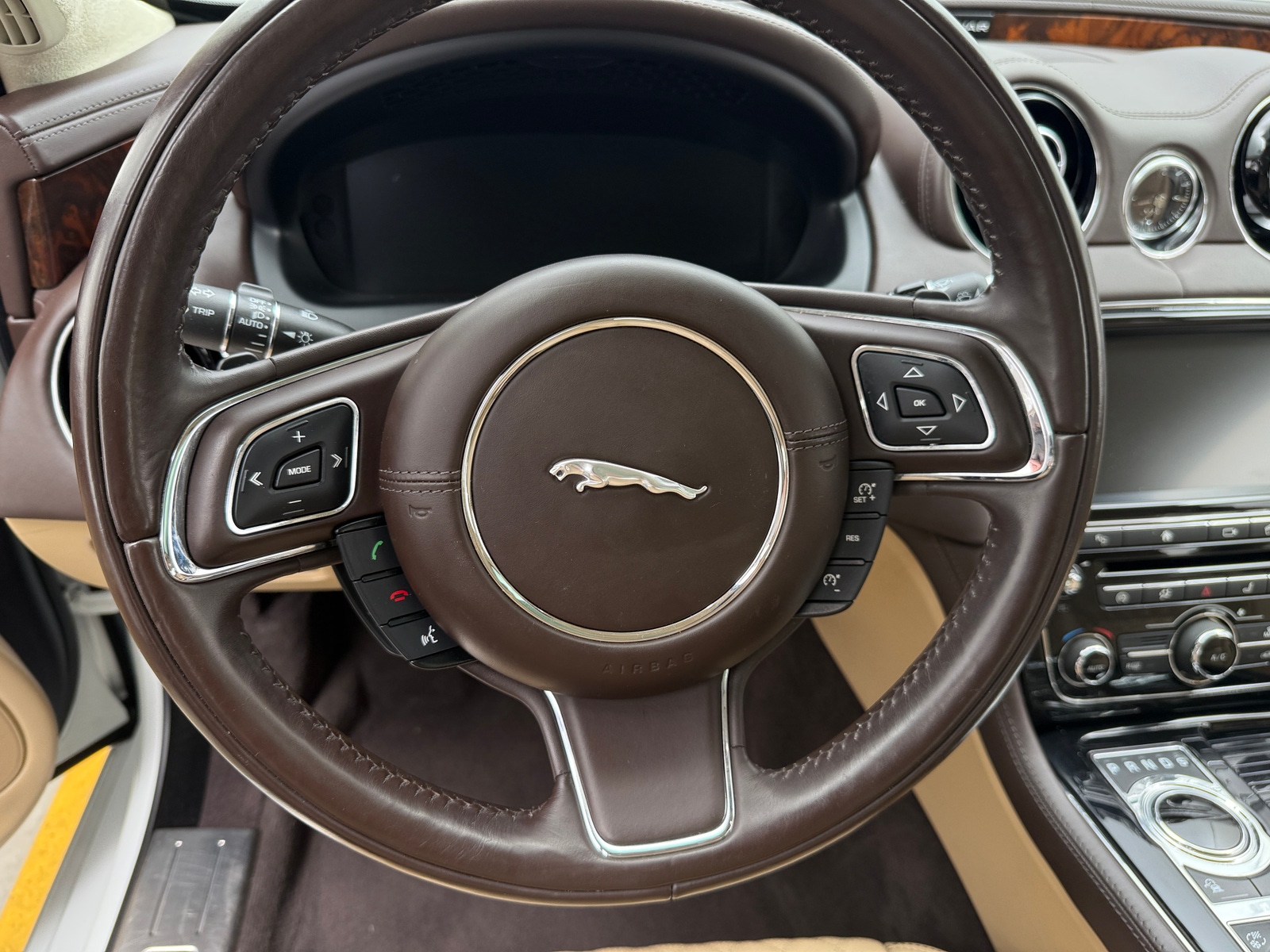 Thumbnail: 2016 Jaguar XJ - 4