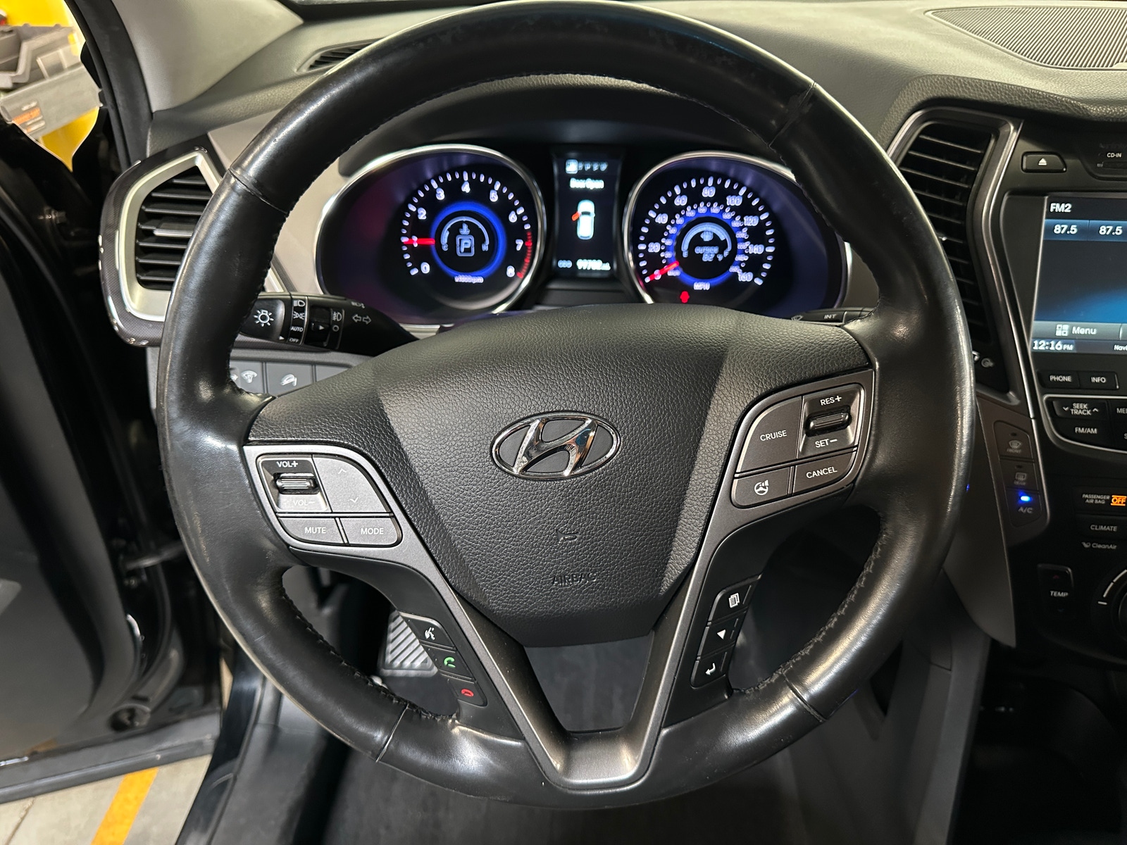 Thumbnail: 2014 Hyundai Santa Fe - 4
