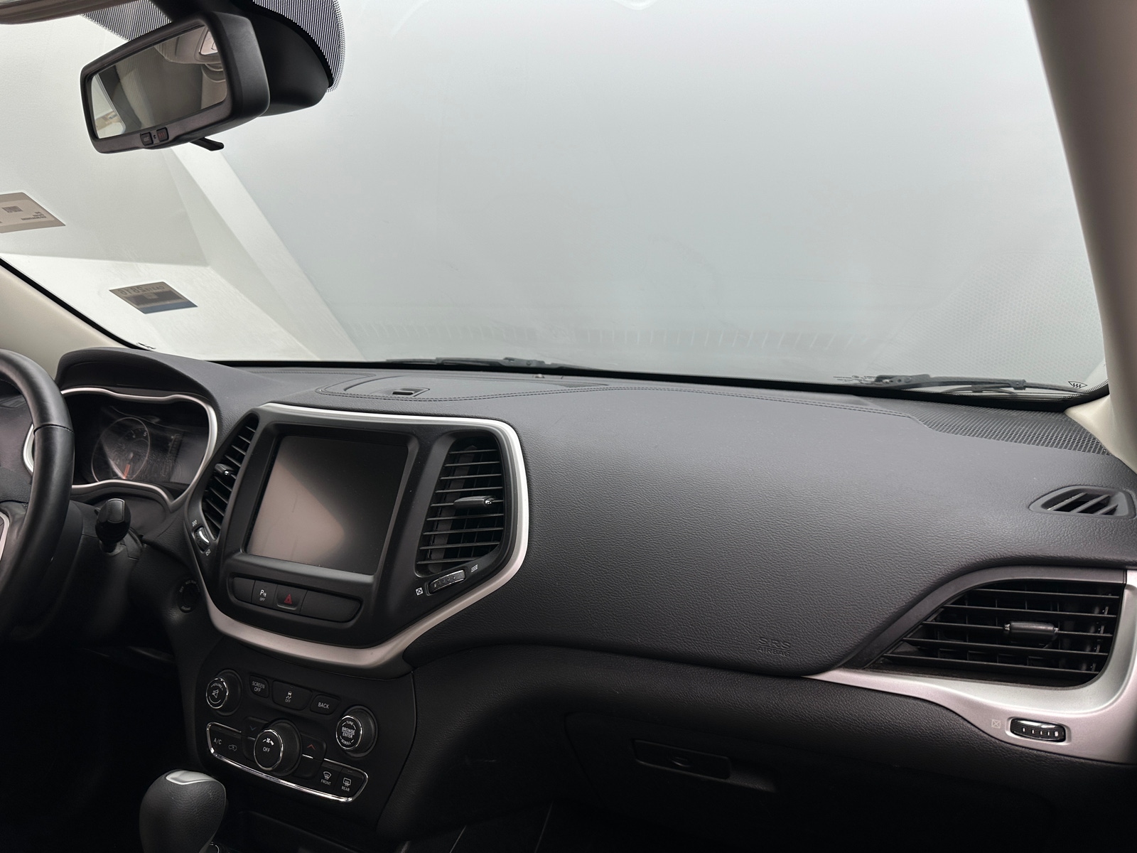 Thumbnail: 2018 Jeep Cherokee - 3