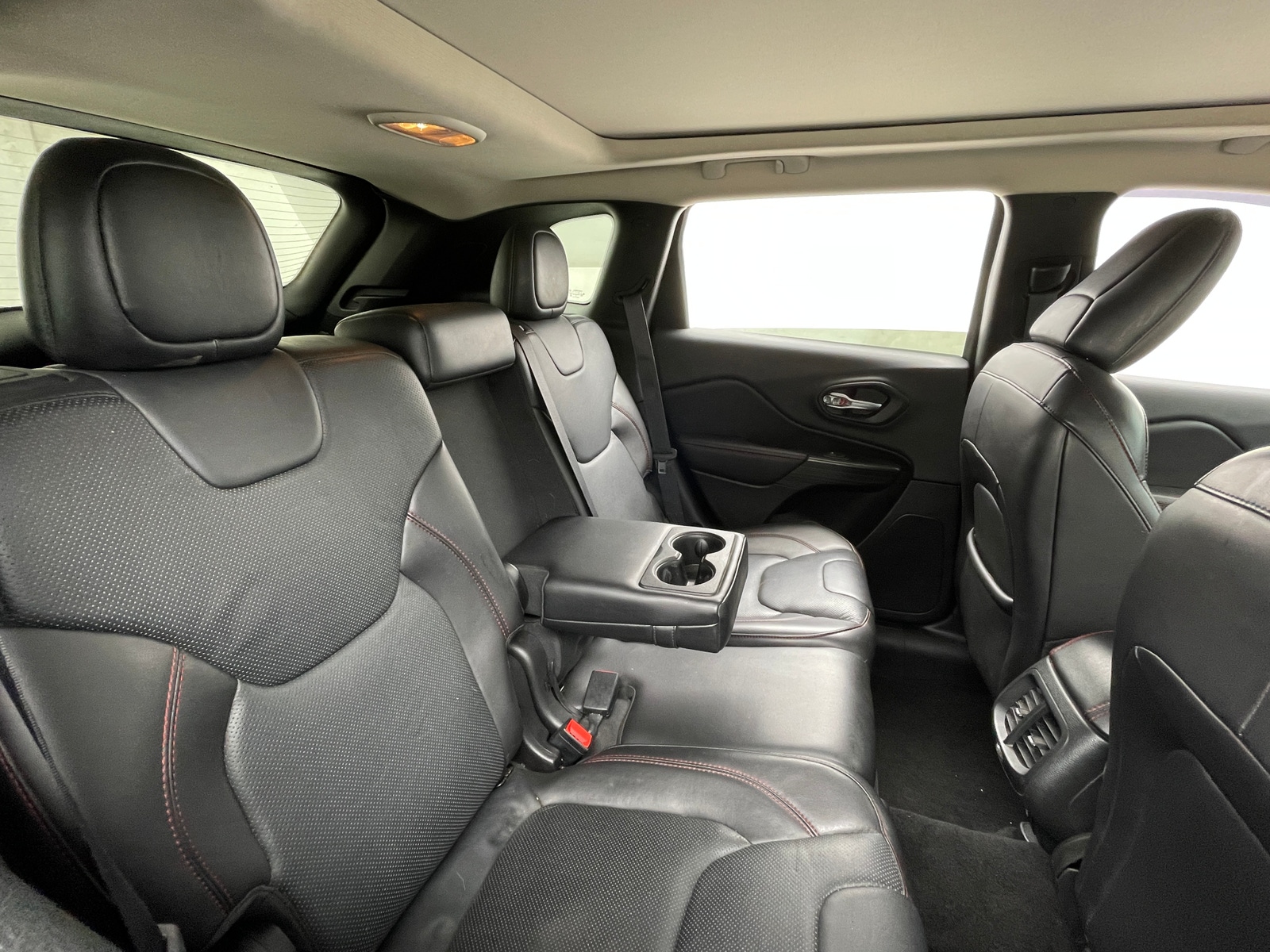 Thumbnail: 2015 Jeep Cherokee - 5