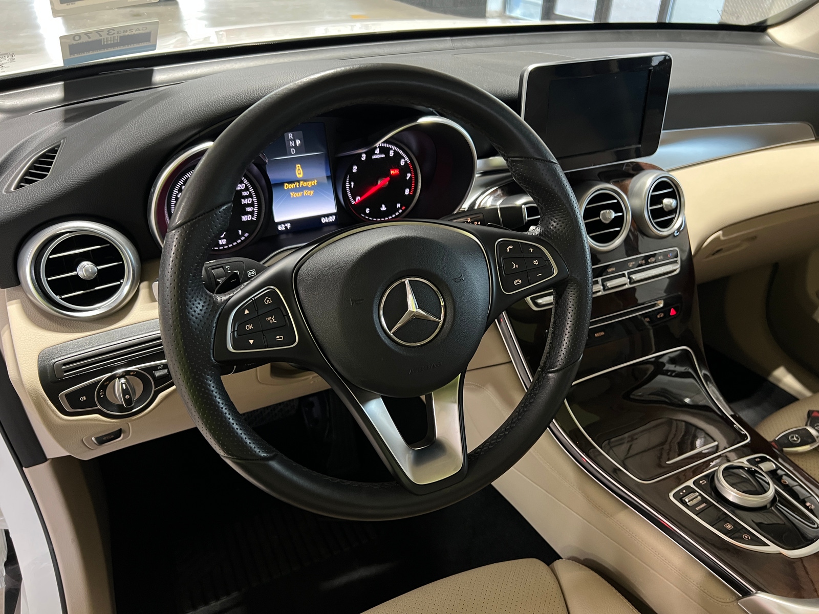 Thumbnail: 2018 Mercedes-Benz GLC - 4