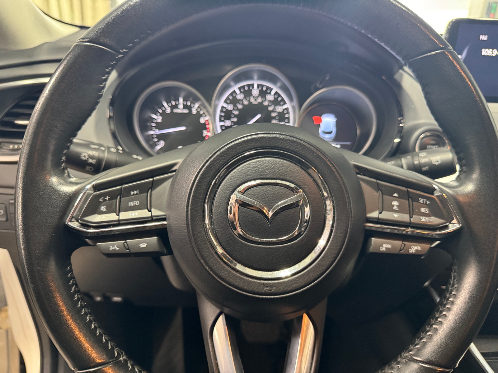 Thumbnail: 2023 Mazda CX-9 - 4