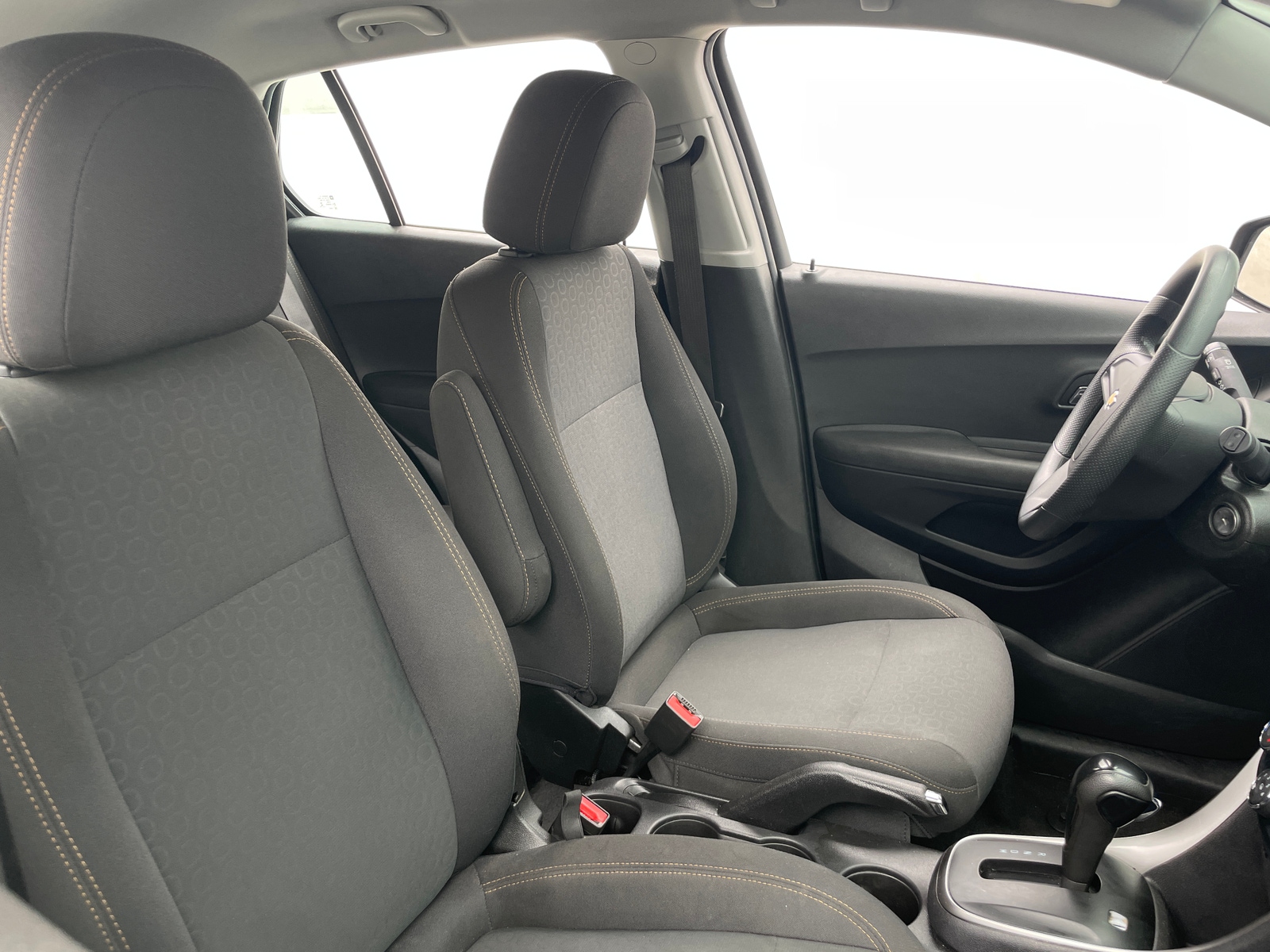 Thumbnail: 2019 Chevrolet Trax - 2