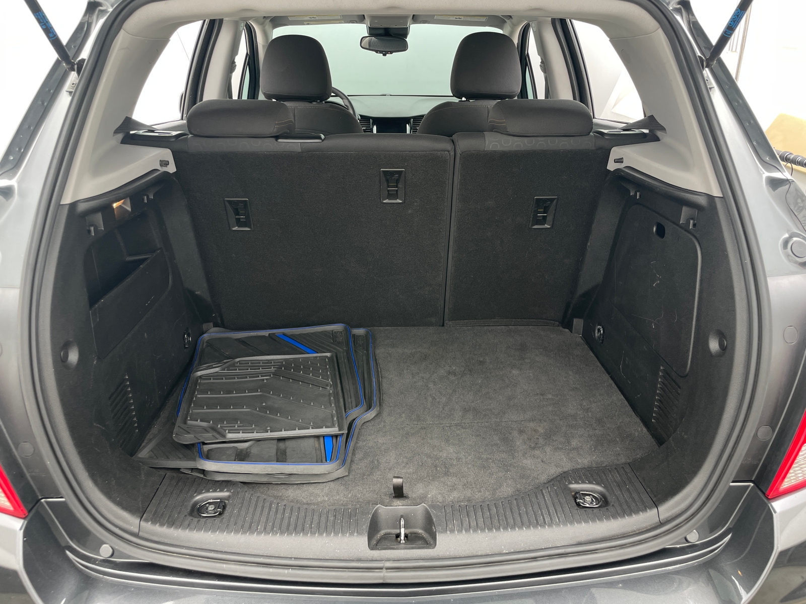 Thumbnail: 2019 Chevrolet Trax - 7