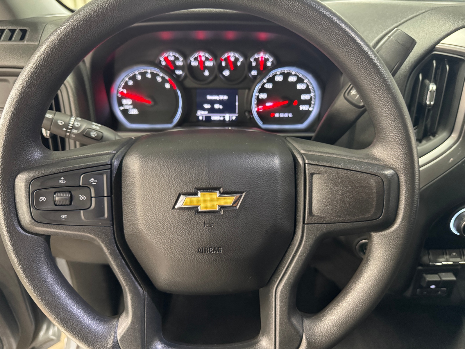 Thumbnail: 2023 Chevrolet Silverado 1500 - 5