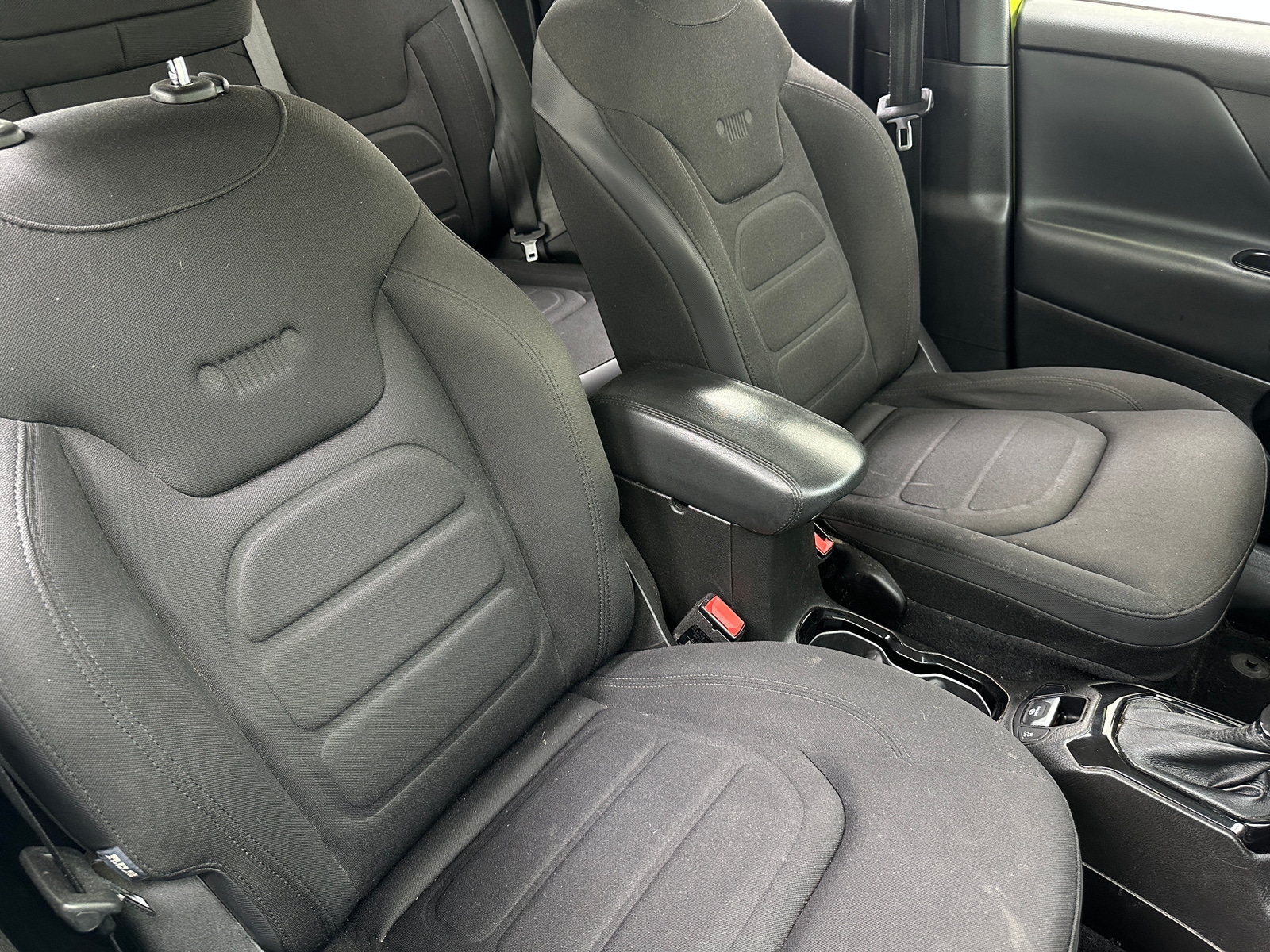 Thumbnail: 2017 Jeep Renegade - 2