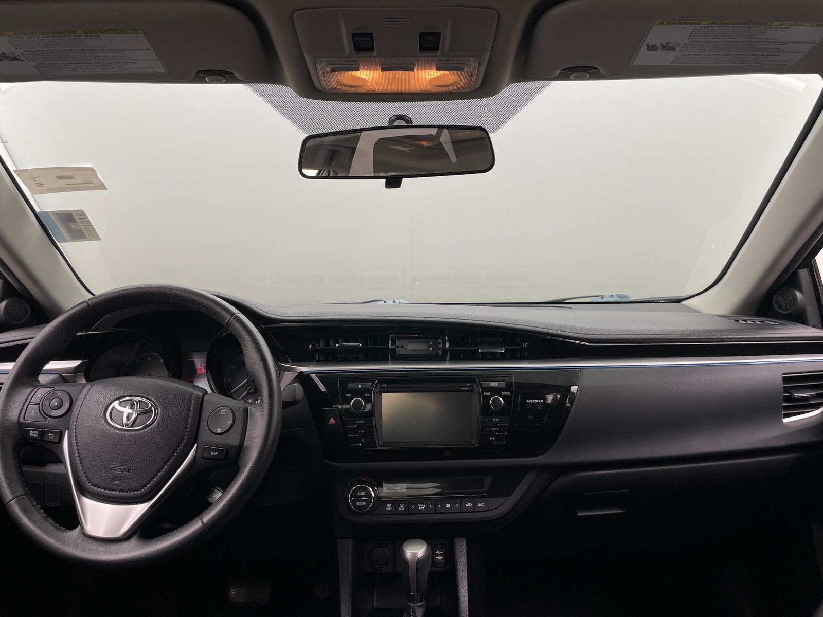 Thumbnail: 2015 Toyota Corolla - 3