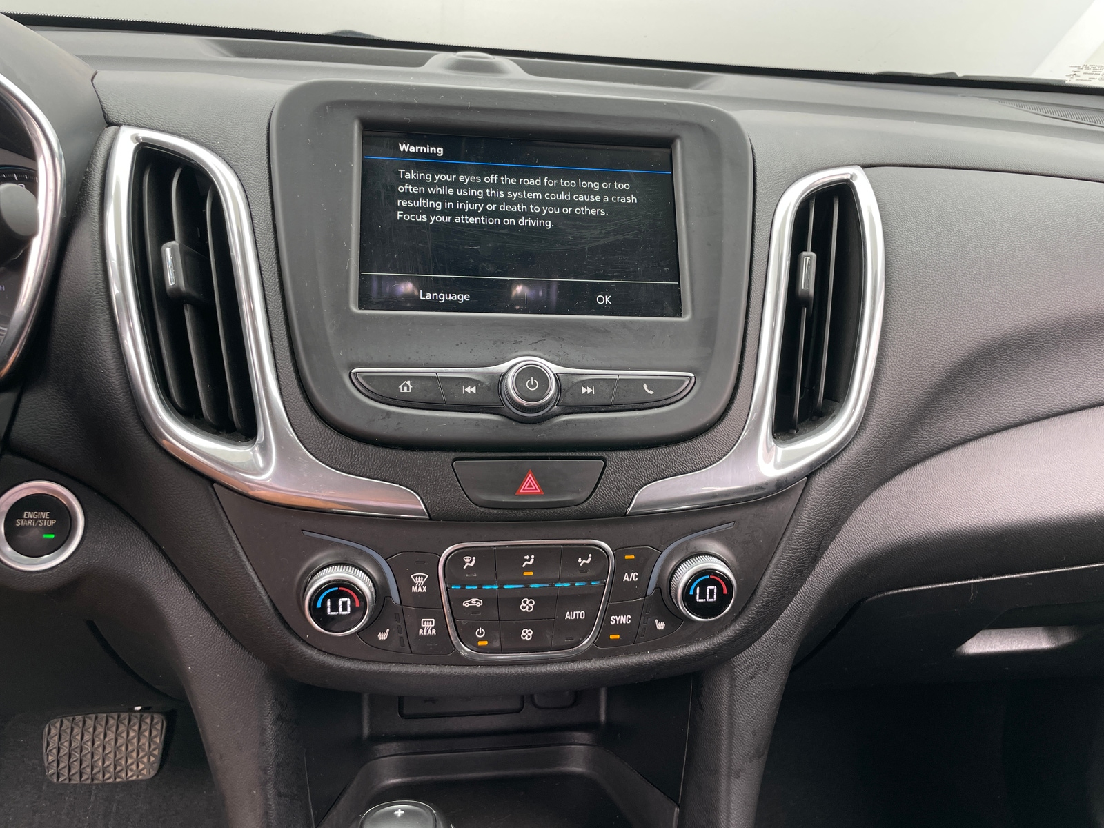 Thumbnail: 2019 Chevrolet Equinox - 4