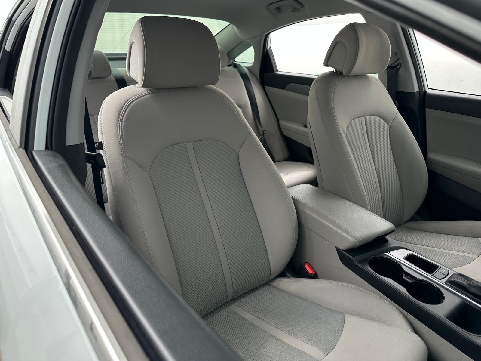 Thumbnail: 2016 Hyundai Sonata - 2