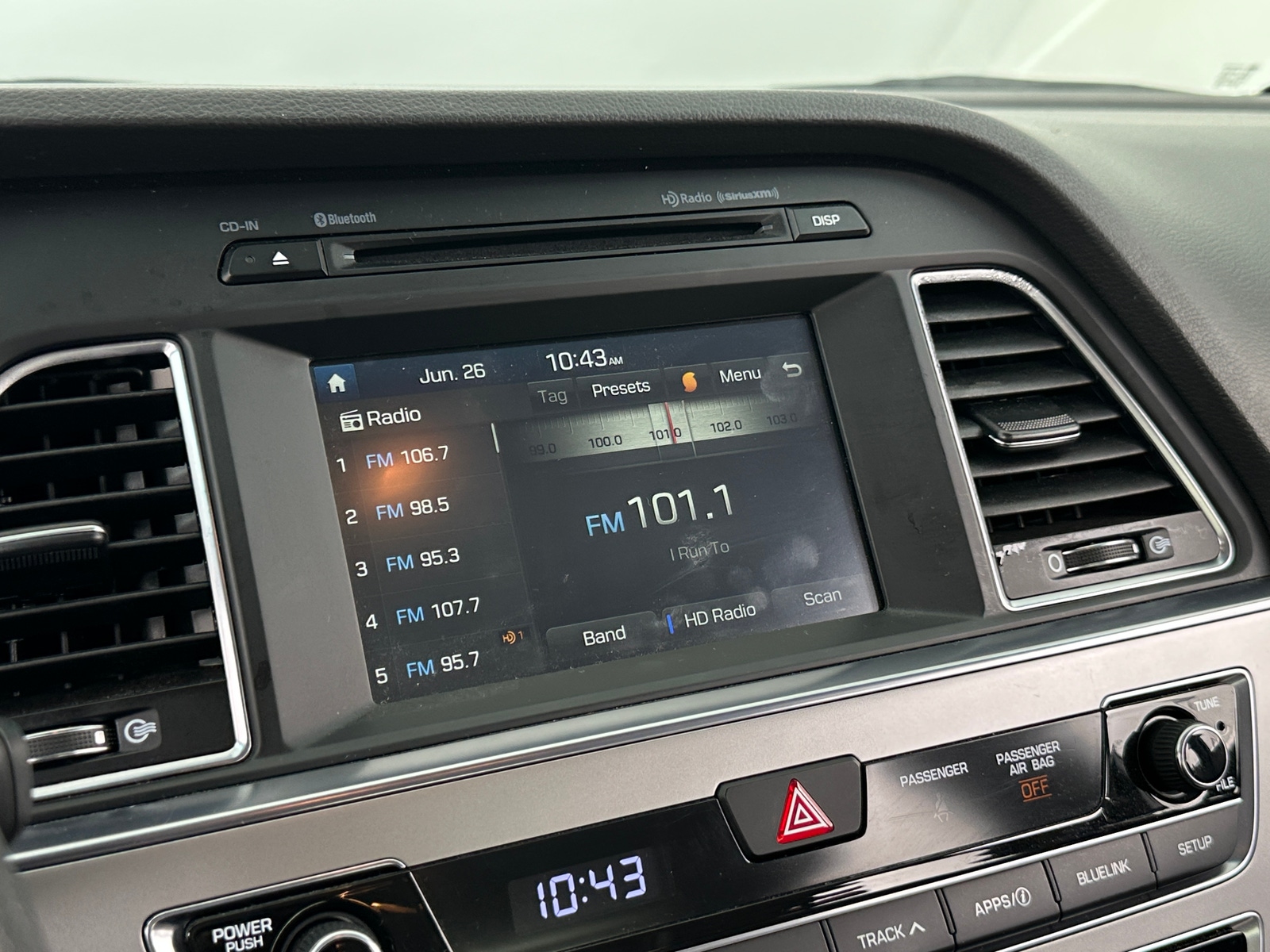 Thumbnail: 2016 Hyundai Sonata - 4