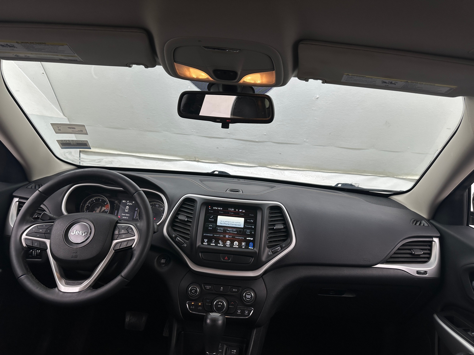 Thumbnail: 2018 Jeep Cherokee - 3