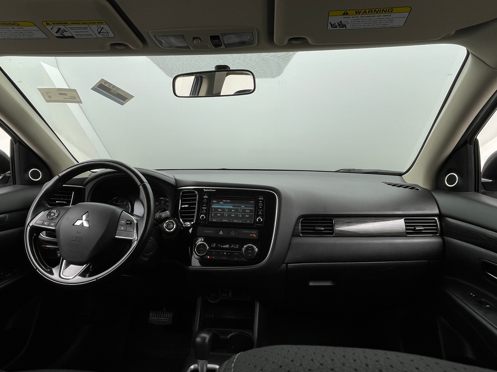 Thumbnail: 2016 Mitsubishi Outlander - 2